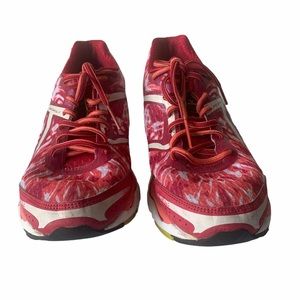 Mizuno wave creation size 9